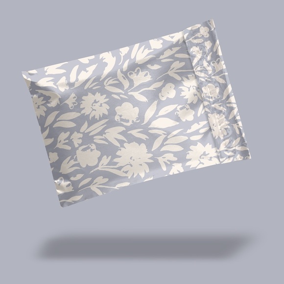 14.5X19 - 50 pack Floral Polymailers - Picture 2 of 4